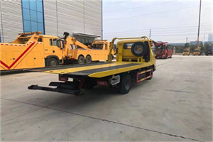 盐池非事故拖车