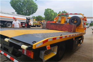 盐池附近拖车电话号码服务